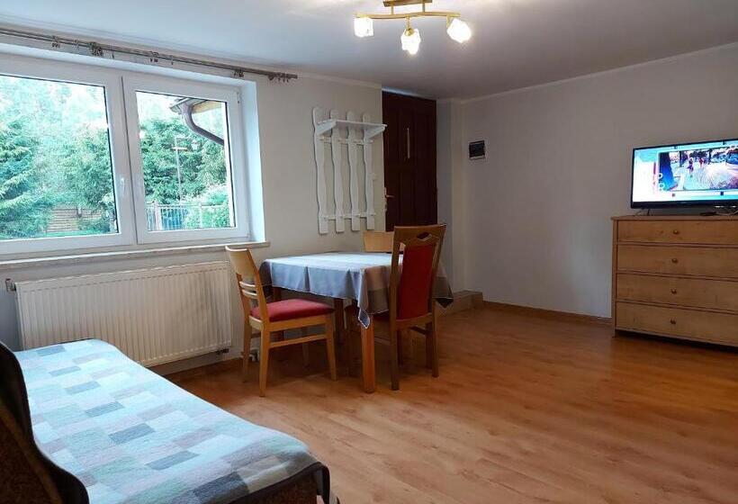 إستوديو قياسى, Agroturystyka Pod Klonem