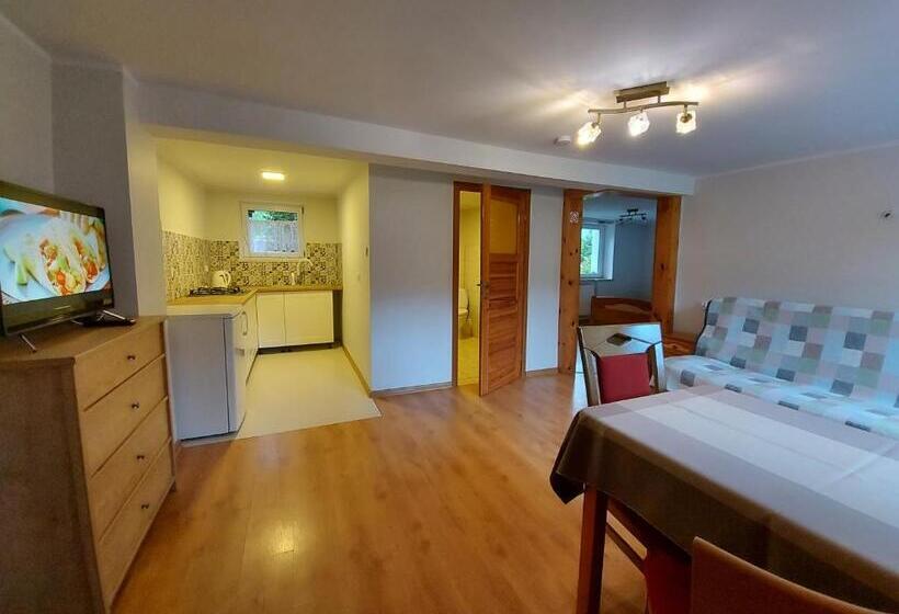 إستوديو قياسى, Agroturystyka Pod Klonem