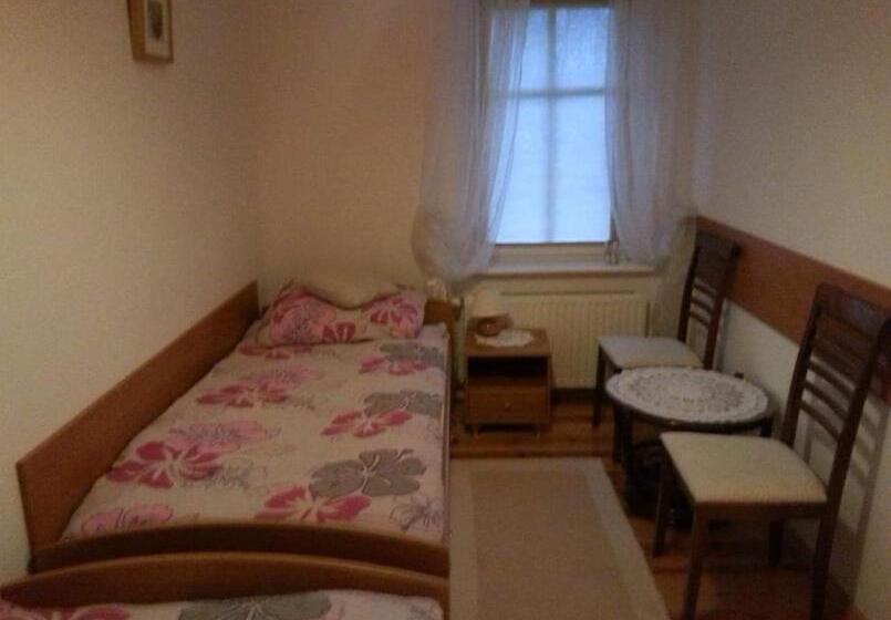 ガーデンビューファミリールーム, Agroturystyka Rębowo