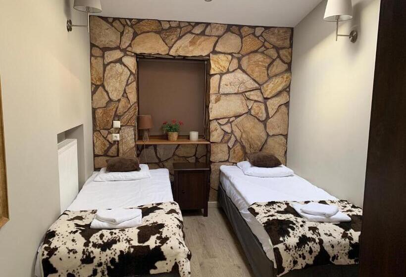 اتاق اکونومی, Grono Apartamenty