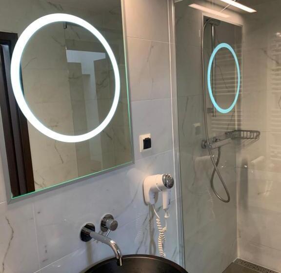 اتاق اکونومی, Grono Apartamenty
