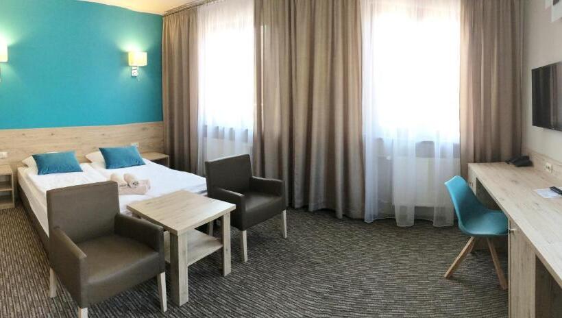 اتاق استاندارد, Krystyna