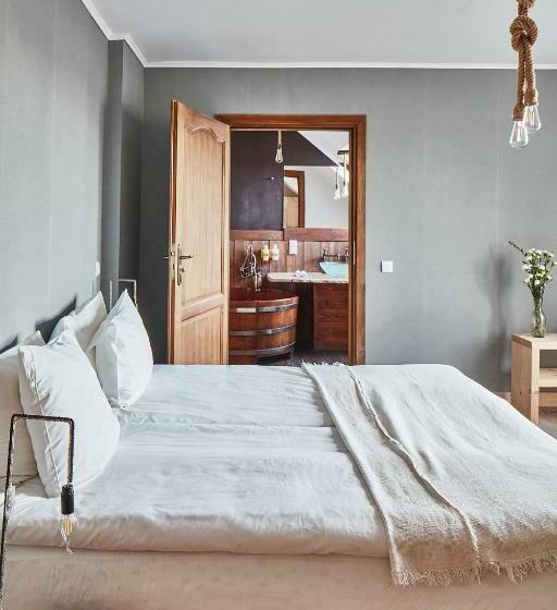 スタンダードルーム, No Name Luxury Hotel & Spa