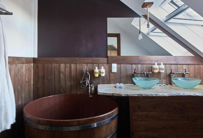 スタンダードルーム, No Name Luxury Hotel & Spa