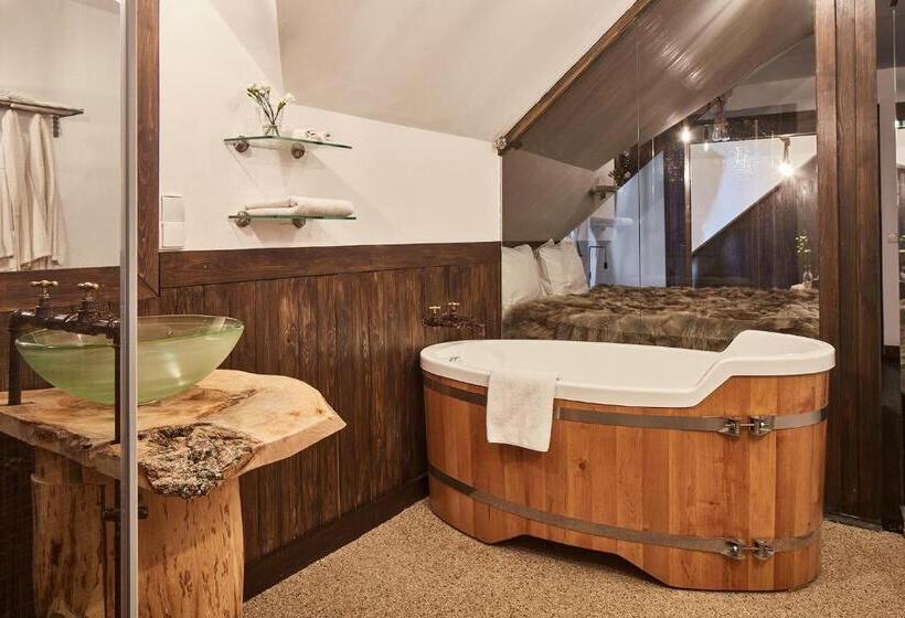 スタンダードルーム, No Name Luxury Hotel & Spa