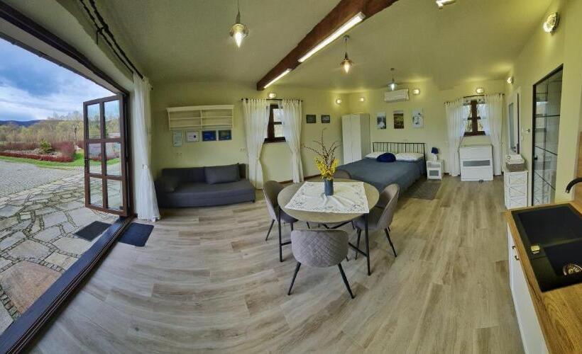 غرفة قياسية, W Dolinie Sanu