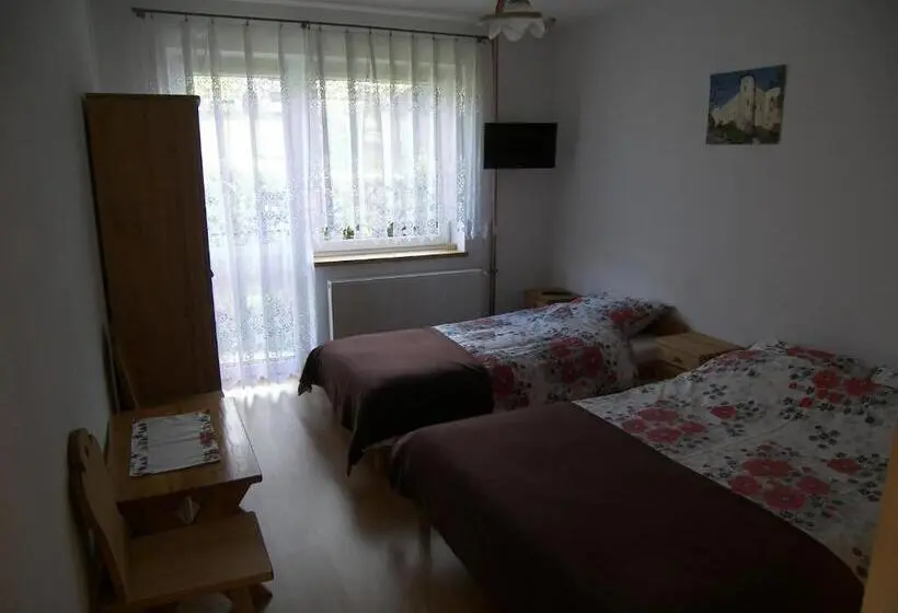 Standard Kolmen Hengen Huone, Winnica Spisz