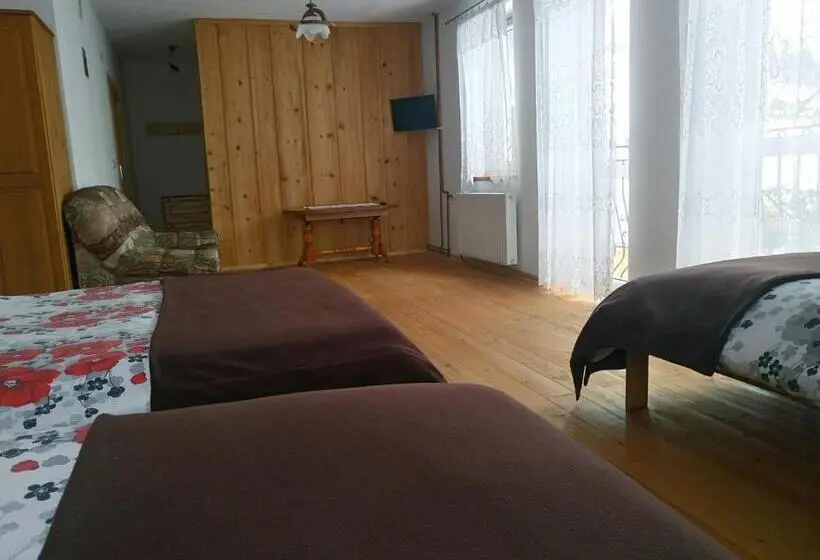 Perhehuone, Winnica Spisz