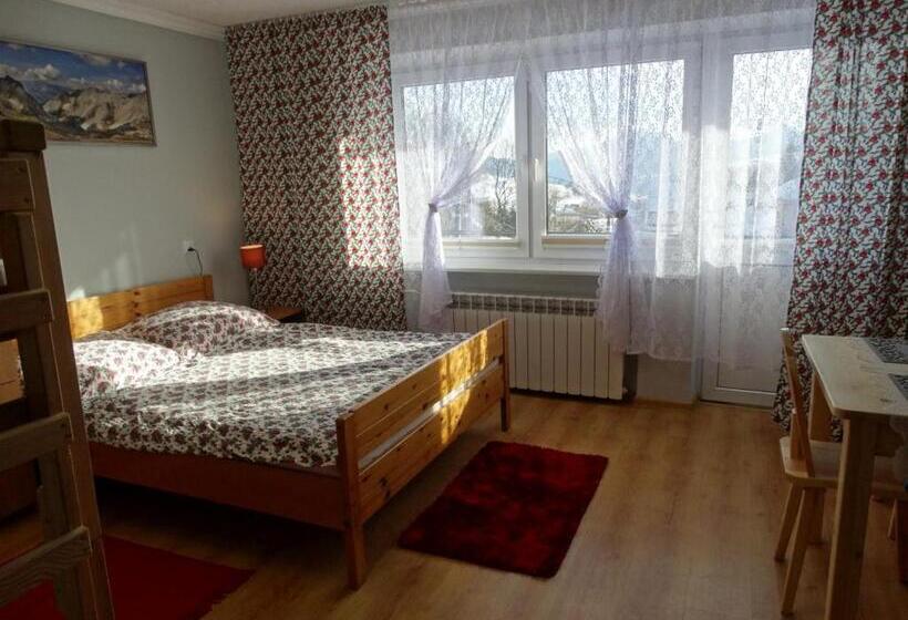 חדר משפחתי, Noclegi Przy Szlaku