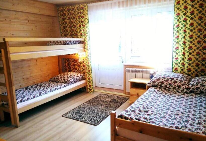 חדר סטנדרט לארבעה, Noclegi Przy Szlaku