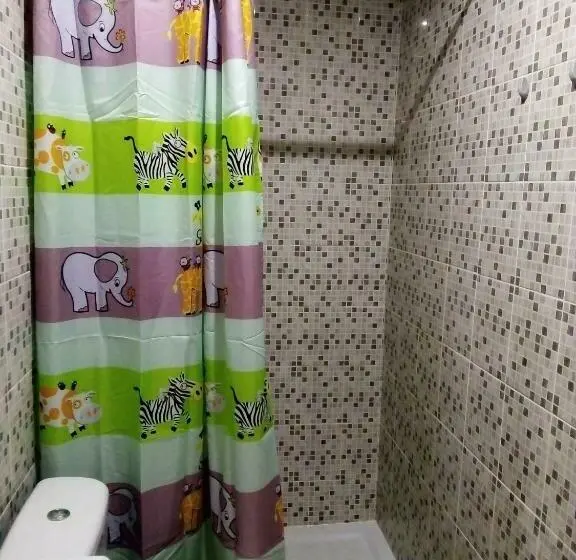 ファミリーステューディオ, Motelik Lukitas