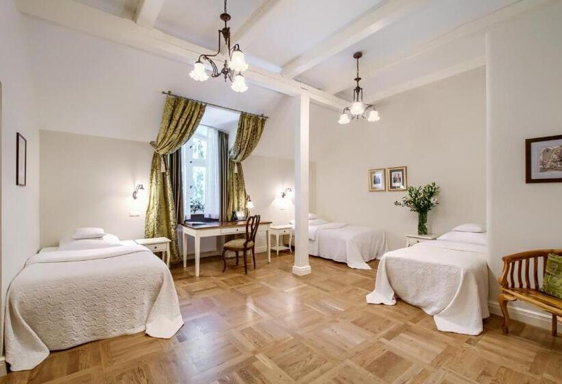 جناح, Pałac Zdunowo