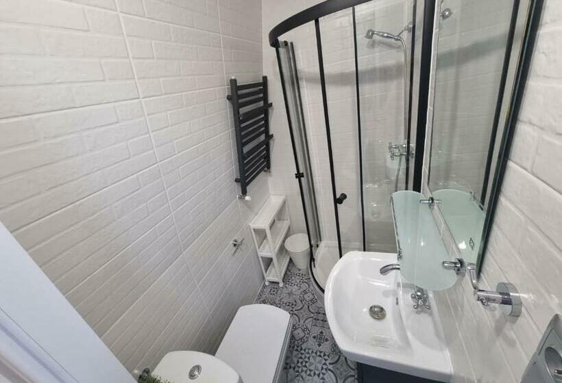 标准间, Snow Queen