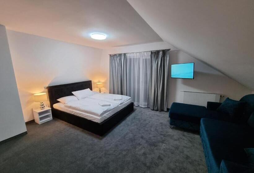 家庭间, Snow Queen