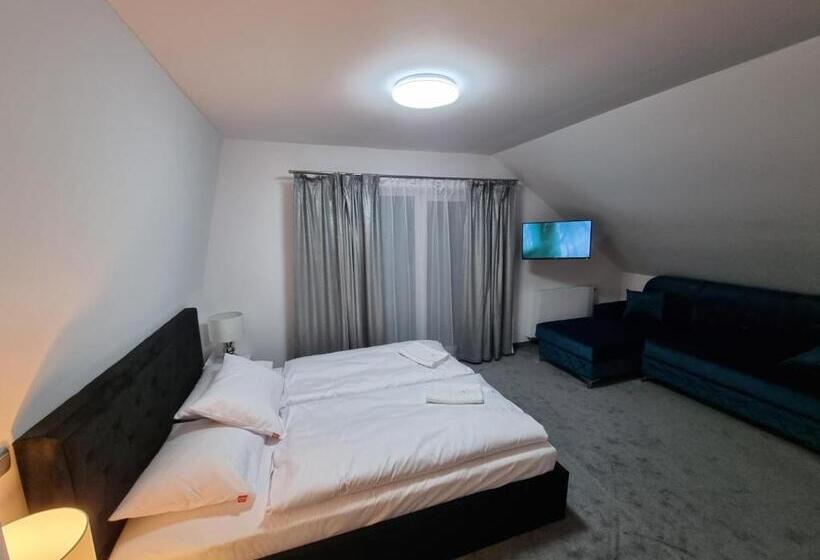 家庭间, Snow Queen