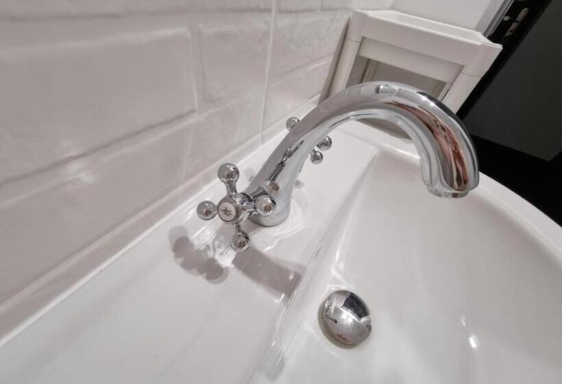 标准间, Snow Queen