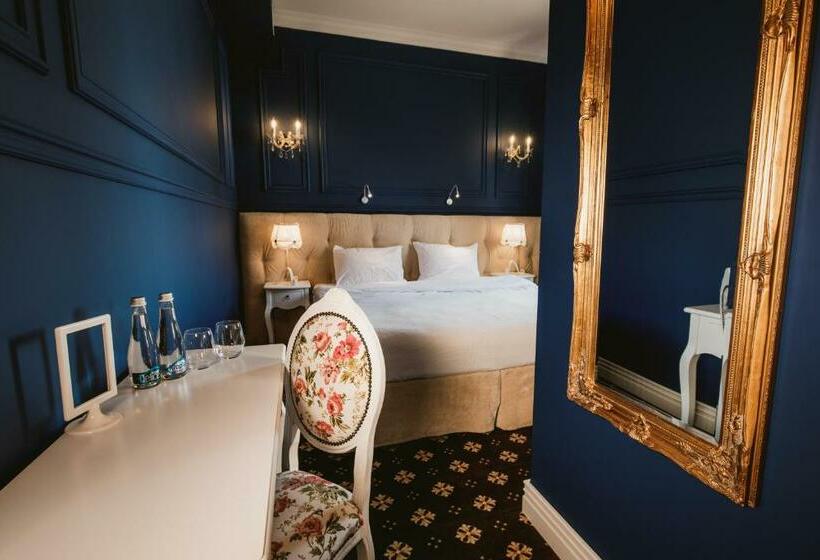 اتاق استاندارد, Via Villa