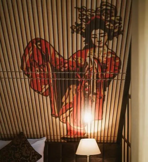 スタンダード４人部屋, Via Villa