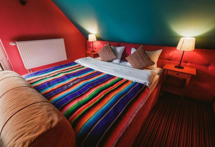 اتاق استاندارد, Via Villa