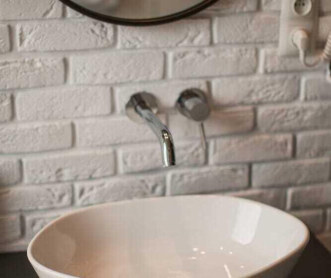 اتاق استاندارد, Via Villa