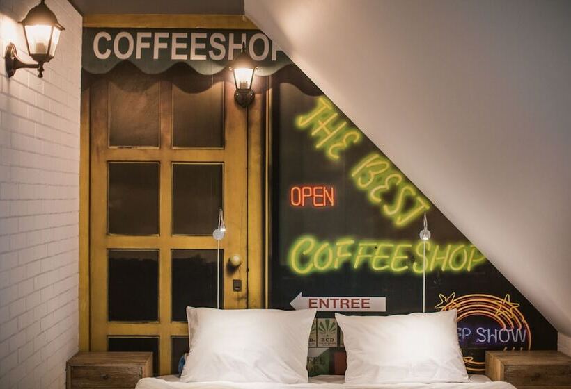 اتاق استاندارد, Via Villa