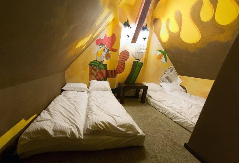 اتاق استاندارد, Via Villa