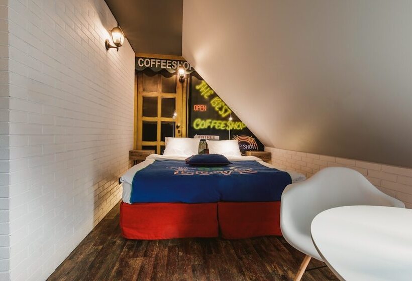 اتاق استاندارد, Via Villa