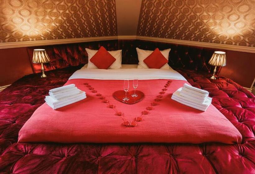 اتاق استاندارد چهار تخته, Via Villa