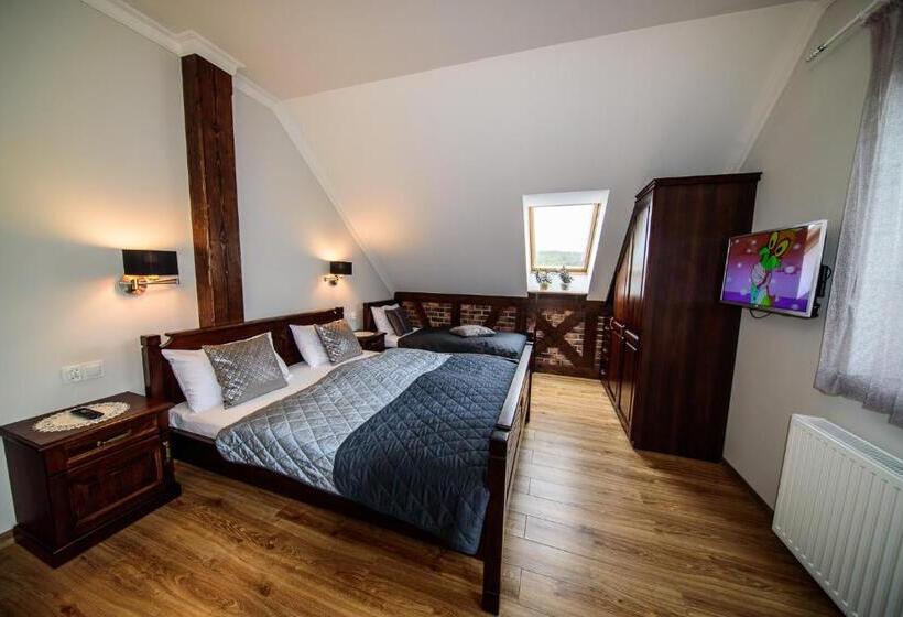 带阳台的三人标准间, Willa Na Złotym Widoku