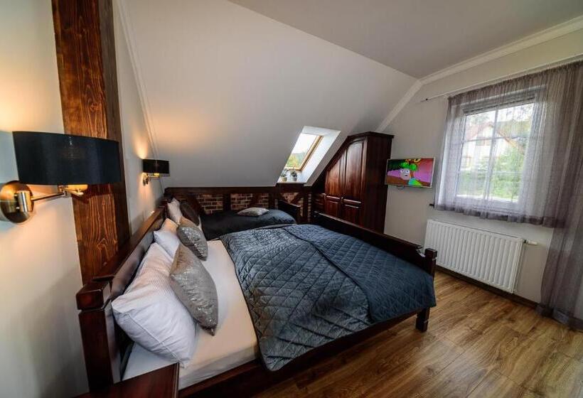 带阳台的三人标准间, Willa Na Złotym Widoku