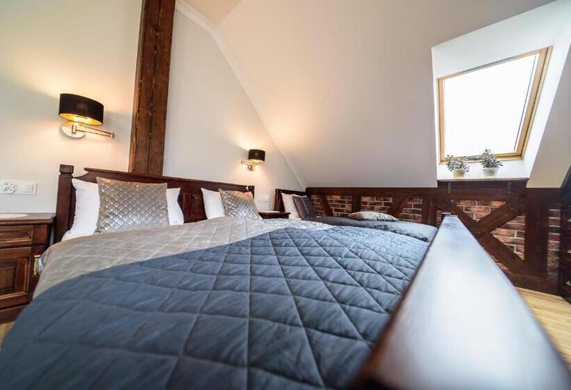 带阳台的三人标准间, Willa Na Złotym Widoku