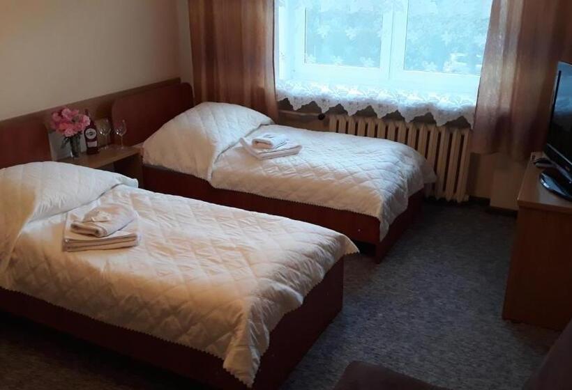 اتاق استاندارد سه نفره, Willa Zimowit W Wiśle