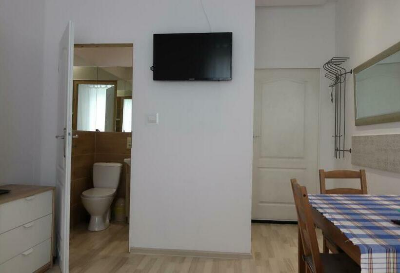 Номер Deluxe, City Apartments & Gym