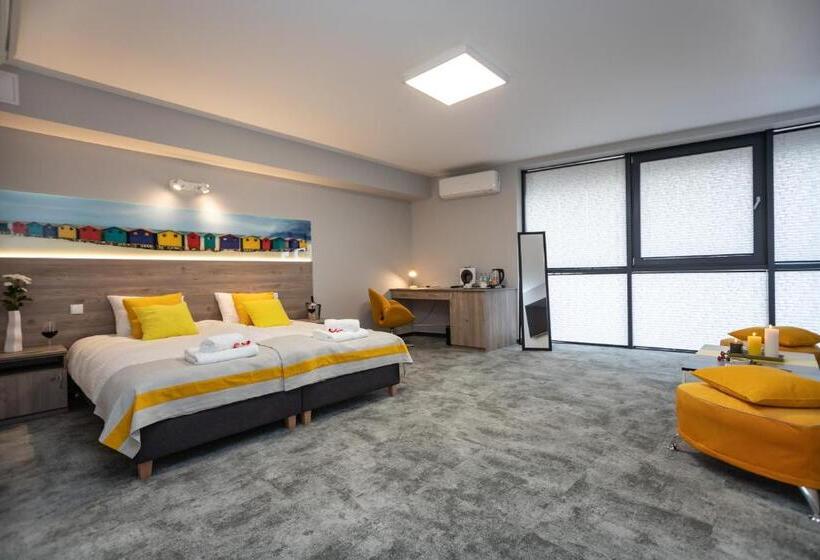 غرفة ديلوكس ثلاثية, Apartamenty Elitmat