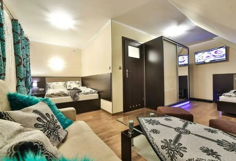 اتاق خانوادگی با چشمانداز کوه, Apartamenty Kościelisko