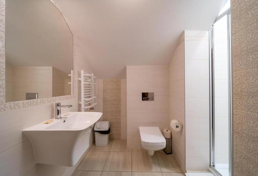 标准间, Rezydencja Patria