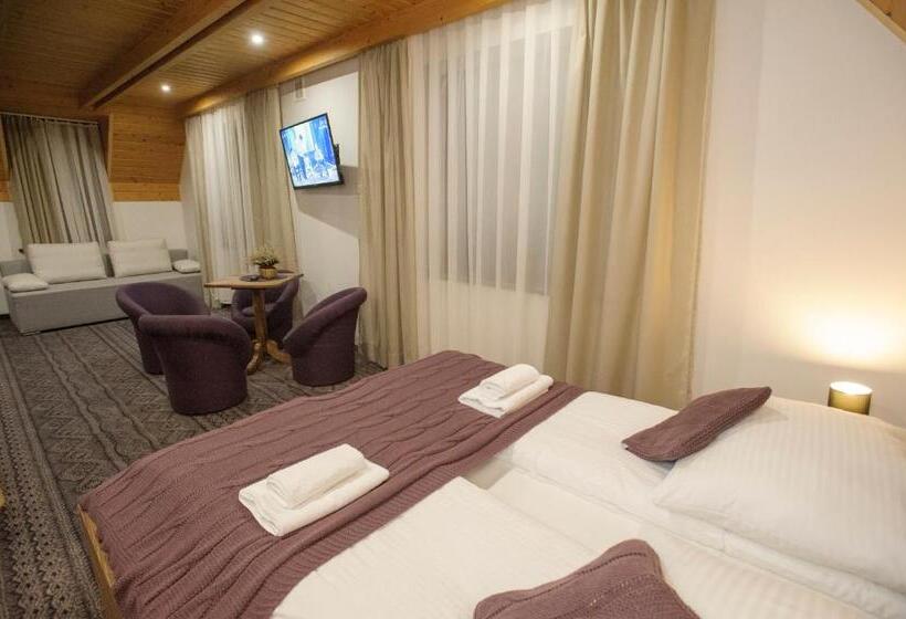 غرفة عائلية, Smerek 2