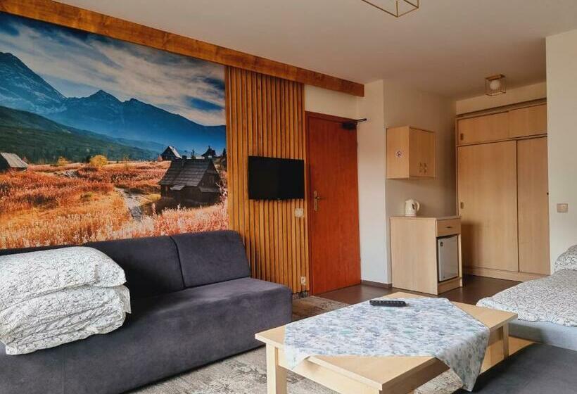 اتاق خانوادگی با چشمانداز کوه, W Zakopanem Hej