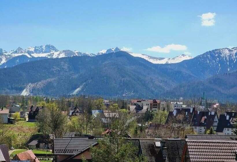 اتاق خانوادگی با چشمانداز کوه, W Zakopanem Hej
