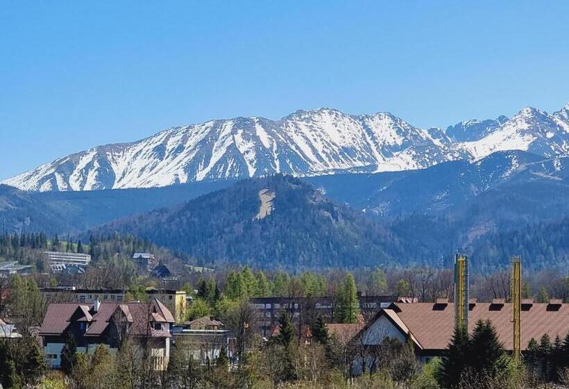 اتاق استاندارد با چشمانداز کوهستان, W Zakopanem Hej