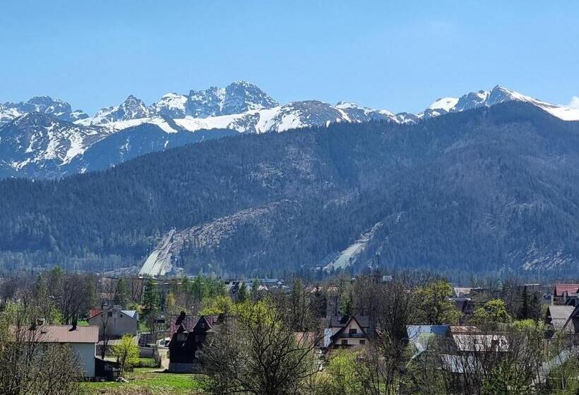 اتاق استاندارد با چشمانداز کوهستان, W Zakopanem Hej