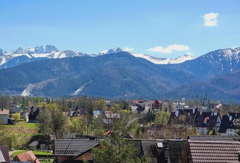 اتاق استاندارد با چشم‌انداز کوهستان, W Zakopanem Hej