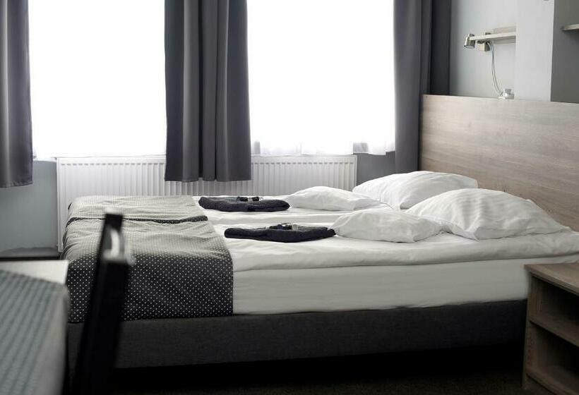 اتاق استاندارد, Hostel Helios