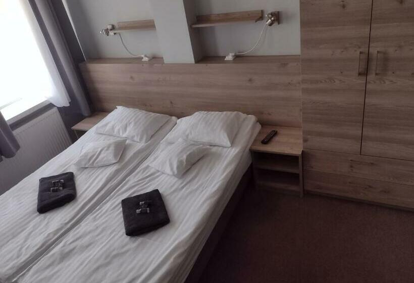 اتاق استاندارد, Hostel Helios