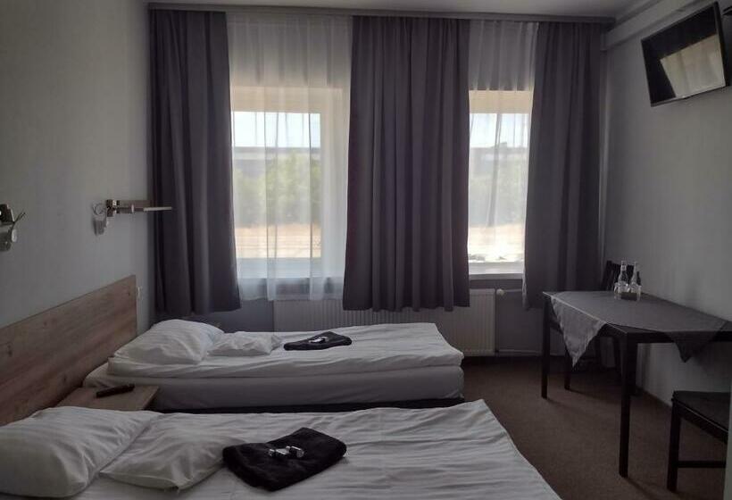 اتاق استاندارد, Hostel Helios