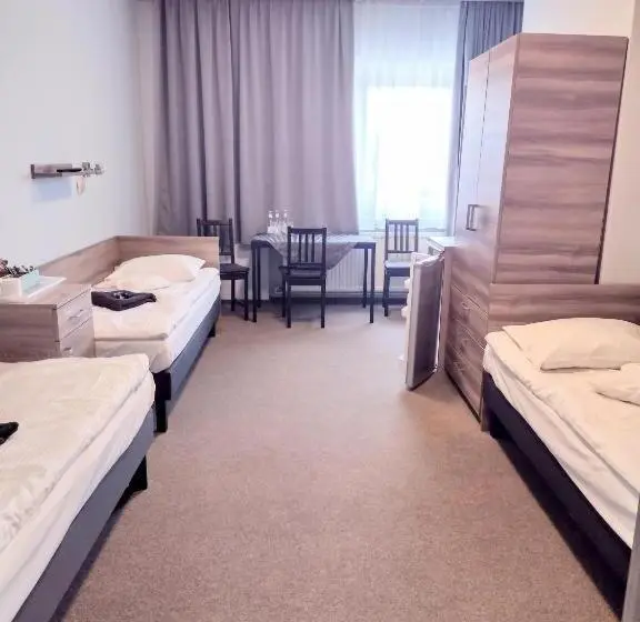 Standard Kolmen Hengen Huone, Hostel Helios