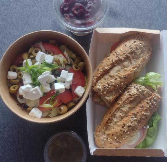 اتاق استاندارد سه نفره, Hostel Helios