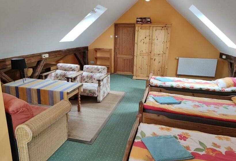 اتاق استاندارد چهار تخته, Agroturystyka Dowoli