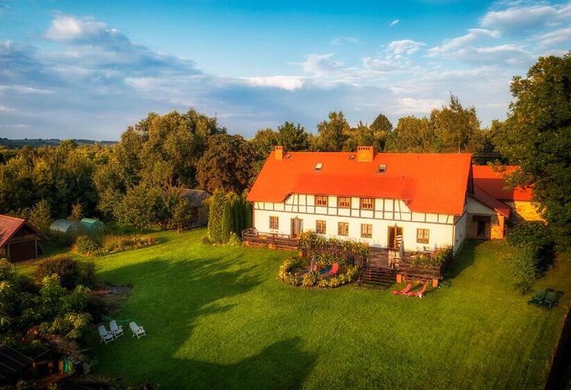 کلبه ییلاقی, Agroturystyka Dowoli