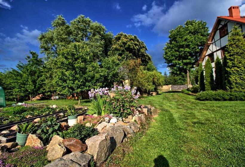 کلبه ییلاقی, Agroturystyka Dowoli